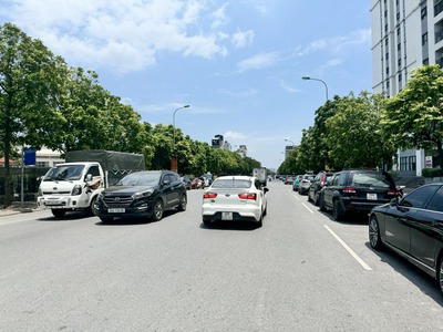 Bán Đất Mặt Phố Nguyễn Lam 71,6m2 Mặt Tiền Khủng 7,5m Kế Cận Vinhomes Riverside Kinh Doanh 5