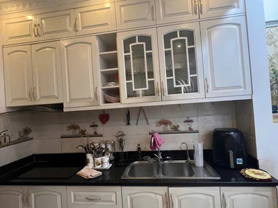 Cho thuê căn hộ khu Trung Hoà Nhân Chính 2PN giá 12 triệu 2