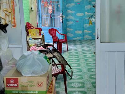 Bán nhà cấp 4 suốt có 1 gác gỗ ngay trung tâm Đầm Sen Q11 1