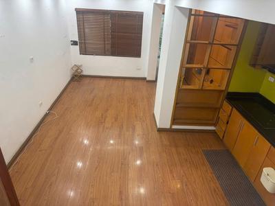 Cho thuê căn hộ tập thể tầng 2, thông tầng 3, 4, 75m 2pn, 2wc 0