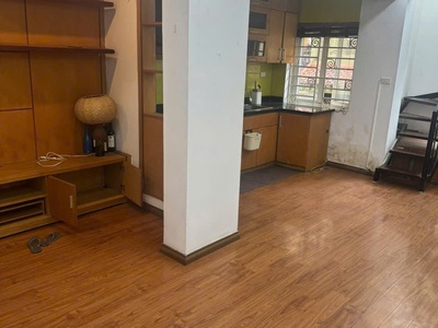 Cho thuê căn hộ tập thể tầng 2, thông tầng 3, 4, 75m 2pn, 2wc 1