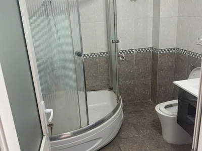 Cho thuê căn hộ tập thể tầng 2, thông tầng 3, 4, 75m 2pn, 2wc 3