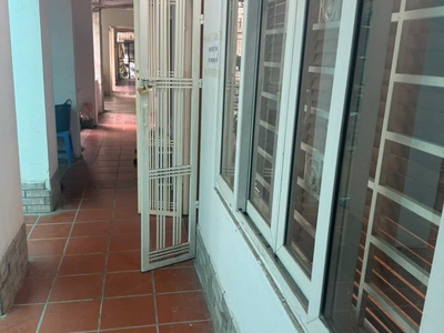 Cho thuê căn hộ tập thể tầng 2, thông tầng 3, 4, 75m 2pn, 2wc 4