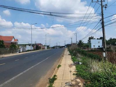 Bán 2100m2 đất đường 724 tân hội đức trọng lâm đồng 5 tỷ 670 triệu 0