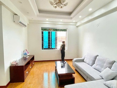 Cho thuê căn hộ chung cư lạc trung căn góc thoáng đẹp-11tr/thg 2