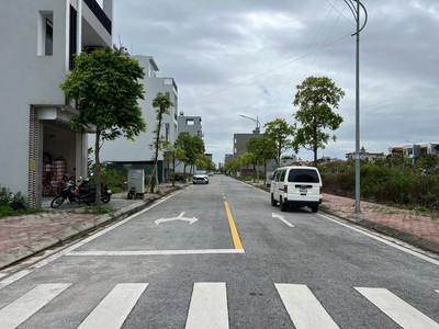 Bán đất lô góc 2 mặt phố KĐT Tân Phú Hưng, ph Tân Hưng, TP HD, 74.6m2, vị trí đẹp, chỉ 3.x tỷ 1