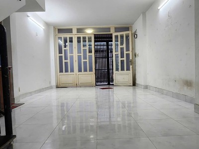 Cho thuê nhà NGUYÊN CĂN đường xe tải gần Phạm Văn Đồng chỉ 8tr/tháng - 2pn 2wc. 0