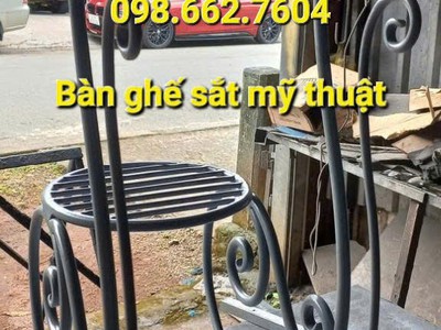 Bàn ghế sắt mỹ thuật   điểm nhấn đẳng cấp cho mọi không gian 3