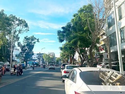 Bán khách sạn/ mặt tiền sổ riêng phù đổng thiên vương, phường 8, đà lạt 0