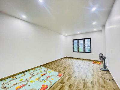 Nhà đẹp sát mặt phố trần thành ngọ 0