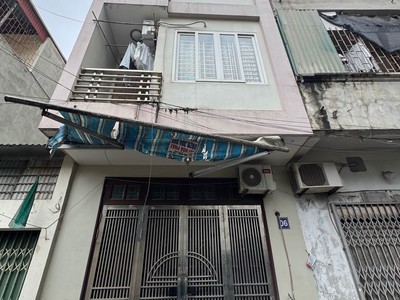Hai mặt ngõ phố đức giang long biên 10 tỷ 50m sổ đỏ 0