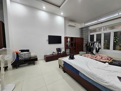 Bán biệt thự sân vườn 3 tầng tp. nha trang - diện tích đất 287m , ngang 13m - giá chỉ 22 tỷ 2