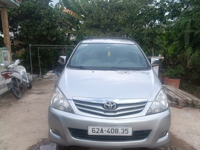 Toyota Innova G 2011 Số sàn Bạc 0