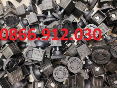 Chân tăng giảm chiều cao cho kệ, tủ, bàn hộp vuông 30x30 3