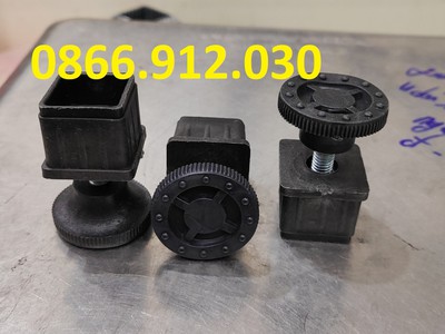 Chân tăng giảm chiều cao cho kệ, tủ, bàn hộp vuông 30x30 4