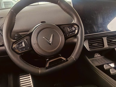 VinFast VF8 Eco 2023 Xe đẹp, giá tốt 5