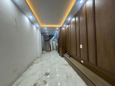 Nhà xây mới đẹp phố Tôn Thất Tùng ngõ thông thoáng 34m2 x 5T nội thất đẹp, nhỉnh 9 tỷ 4