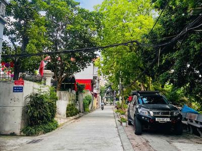 Bán nhà vị trí đắc địa đường huỳnh tấn phát - long biên. 0