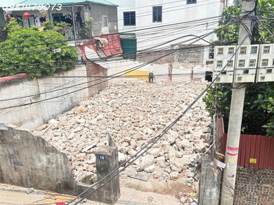 Bán đất tại tổ dân phố số 5, quang minh, dt 147,9m2, view đẹp, giá siêu hời 70 triệu/m2 3