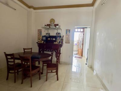 Nhà hẻm xe tải 1sẹc 100m ra chợ bình thành sát bên khu dân cư vl 68m2-3tầng nhỉnh 5 tỷ 4