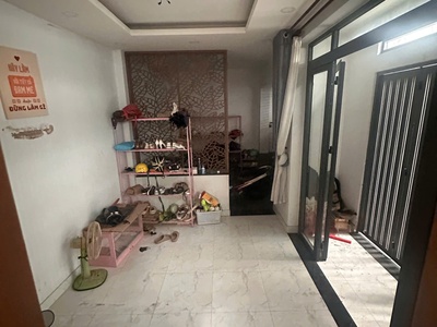 Cho thuê nhà 3 tầng Đ. CÂY KEO, P. TAM PHÚ, THỦ ĐỨC - 4pn4wc Giá 10tr/tháng. 2