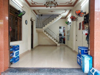 Cho thuê mặt bằng kinh doanh giá tốt   đường nguyễn hoàng, trung tâm phường hải châu, đà nẵng 0
