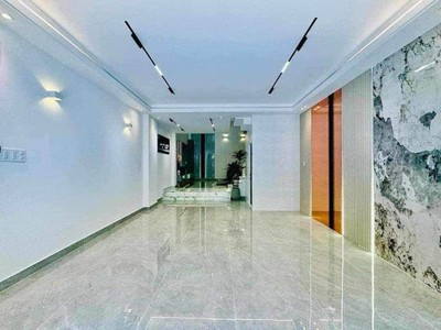 Phố việt hưng 10 tỷ thang máy,50m sổ đỏ long biên 1