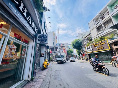 Quận 1: bán nhà 4 tầng mặt tiền cống quỳnh, p.cầu ông lãnh- dt 4m 23m sh vuông đẹp- ngay vòng xoay 1