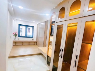 Bán nhà mặt tiền hòa hưng, quận 10, dt 2.3 x 11m, giá 5.9 tỷ 2