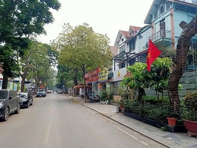 Cho thuê biệt thự KĐT Mỹ Đình 2   200m  4.5 tầng giá 38 triệu/tháng 0
