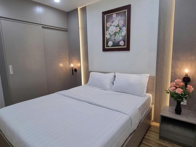 Bán căn hộ khu ĐTM Mễ Trì Hạ 68 2PN full NT đẹp giá nhỉnh 5 tỷ 3