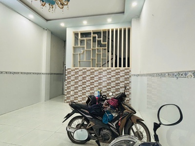 Bán gấp nhà mặt tiền bình hưng bình chánh 100m2, 5 tầng chỉ 8,8 tỷ thương lượng 1