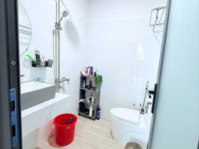 Nhà đẹp giá tốt giáp Q11 78m2 2 tầng 2pn 3wc chỉ 6.9 tỷ 9