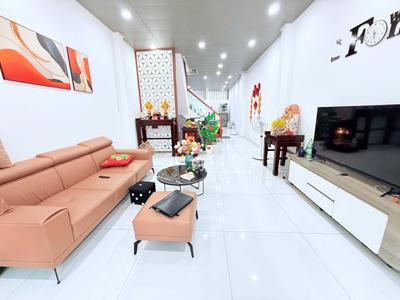Nhà đẹp giá tốt giáp Q11 78m2 2 tầng 2pn 3wc chỉ 6.9 tỷ 0