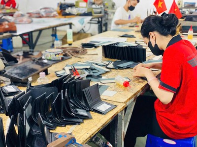 Xưởng đồ da giá sỉ - nguồn hàng ổn định, hỗ trợ khởi nghiệp 6