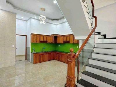 Nhà phố SG mới SHR đưa trước chỉ 580 triệu 2