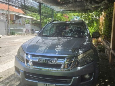 Bán ô tô bán tải isuzu d-max 2014 tự động  thái lan 1