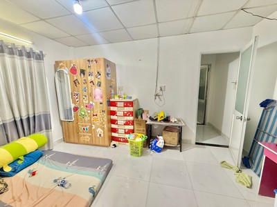 4.1 tỷ hiếm lô góc ngay chợ hiệp bình 2 tầng - 2pn gần gigamall thủ đức 3