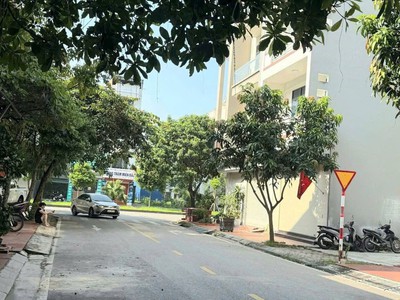 Bán đất mặt phố Nguyễn Thiện, Tây Nam Cường, TP Hải Dương, 62.67m2, mt 5m, đường 13.5m, giá tốt 1