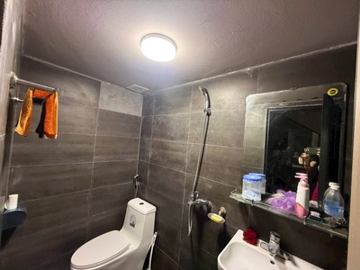 Bán nhà 2 tầng mặt phố Đỗ Ngọc Du, ph Phạm Ngũ Lão, TP HD, 79m2, mt 4m, vị trí kinh doanh, 5.x tỷ 6