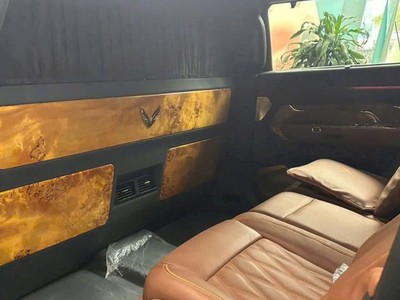 Chỉ Còn Duy Nhất 01 Chiếc Vinfast Lạc Hồng Lx 900 Phiên Bản Giới Hạn 50 Xe Toàn Quốc 6