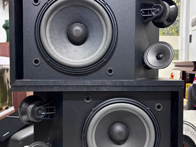 Bán cặp loa Bose 301 seri 3, hàng Mỹ chuẩn Mexico , nguyên zin 100. 0