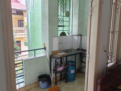 Cho thuê phòng 25m2, có ban công, Phố Kim Ngưu gần trường Bách-Kinh-Xây 3