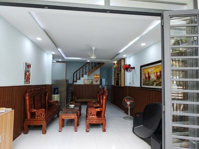 O2648 nhà mặt tiền kinh doanh sát chợ thới tứ hóc môn giá 2.x tỷ 0