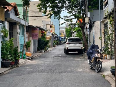 D2649   nhà mặt tiền kinh doanh sát 2 trường đại học q12   giá sụp hầm 6.x tỷ 0