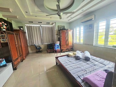 Bán nhà mặt phố đường số 4c, linh xuân, thủ đức, tp hcm. dt 120 m2, 4 tầng, giá 9.25 tỷ, sổ hồng 3