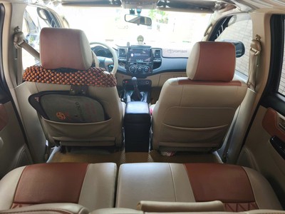 Toyota Fortuner 2016 SUV màu Đen 6