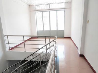 Cho thuê lầu 1 gồm 2 phòng rộng trường chinh, tân bình 1