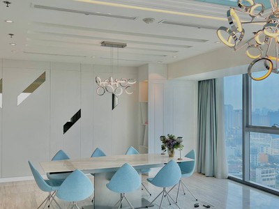 Chính chủ gửi cho thuê 2 căn hộ Vincom Đồng Khởi Q1- 170m2 giá chỉ từ 100tr/tháng 1