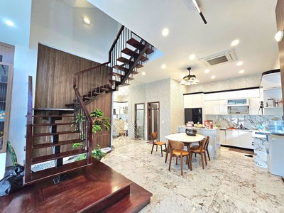 Bán Nhà Cự Khối Long Biên 112m2 Căn Góc 2 Mặt Tiền - Đường Hoa Động 17m Gần Hồ Điều Hòa 2